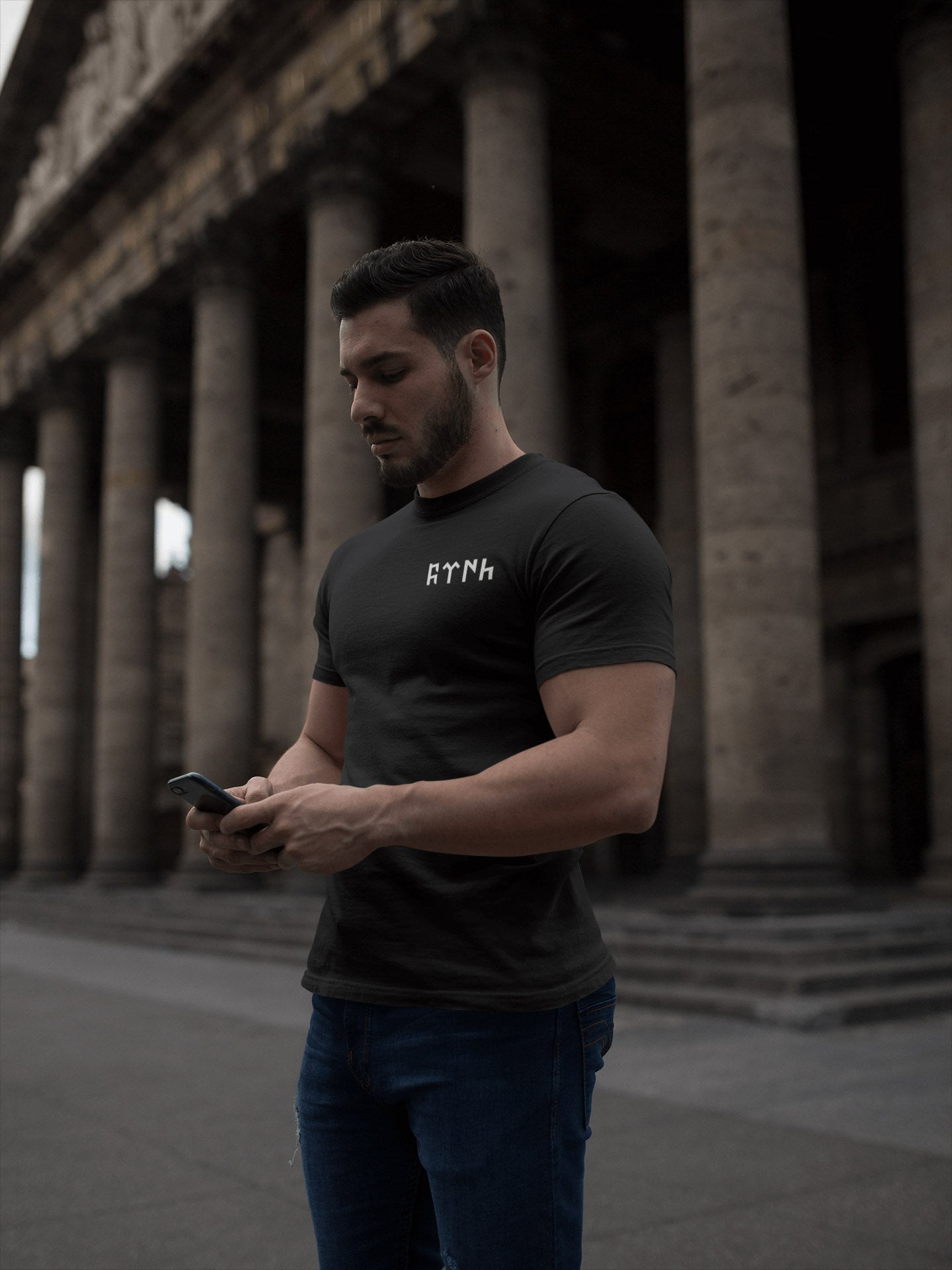 𐱅𐰇𐰼𐰰 - Göktürkçe "Türk" Dikişli Tshirt